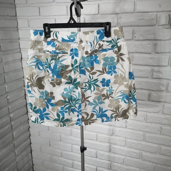 Croft & Barrow Ladies Size 12 Petite Teal Brown & Off White Stretch Skorts - Picture 2 of 10